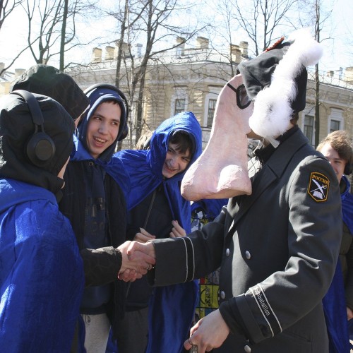 Групповая театрализованная прогулка по Петербургу с гоголевским Носом