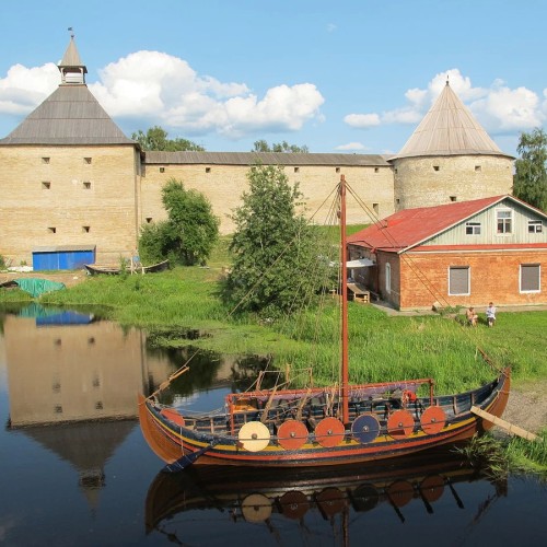 Из Петербурга — в первую столицу Руси, Старую Ладогу