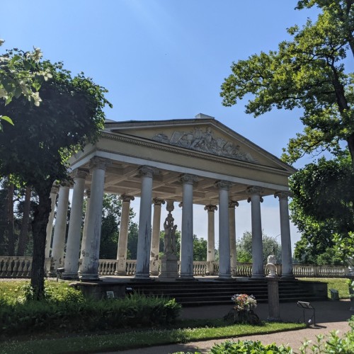 Неповторимое очарование Павловского парка: экскурсия на велосипеде