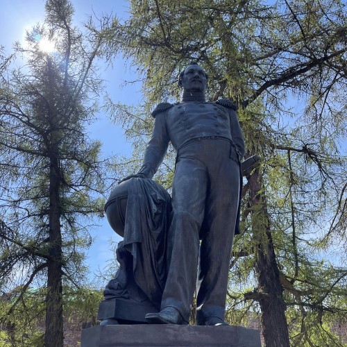 Кронштадт в мини-группе на комфортабельном автомобиле