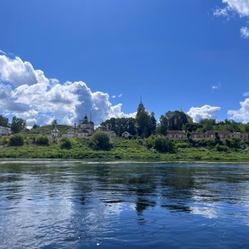 Течёт река Волга: лёгкий сплав на байдарках (всё включено)