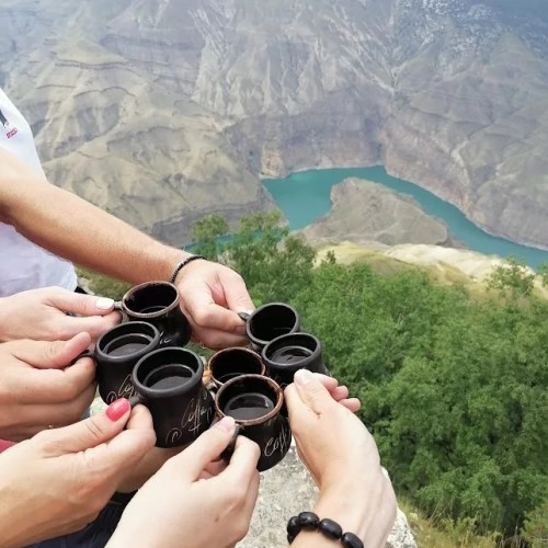 Топовые и неизвестные локации Дагестана: невероятные пейзажи и увлекательные активности