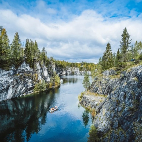 Уик-энд в Карелии: «Рускеала», водопады и шхеры с ночёвкой в глэмпинге на берегу Ладоги