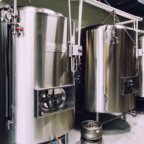 Старейшая крафтовая пивоварня в центре Петербурга (18+)