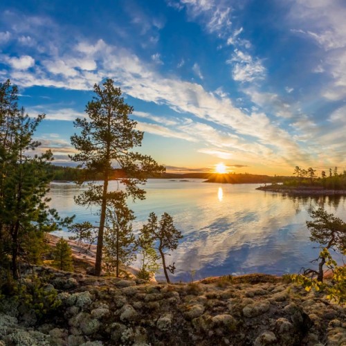 Автобусный тур в Карелию: Петрозаводск, парк «Рускеала», остров Кижи и Марциальные воды