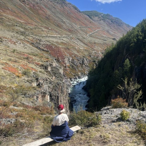 Интернет-детокс и отдых от забот и суеты в горах Алтая