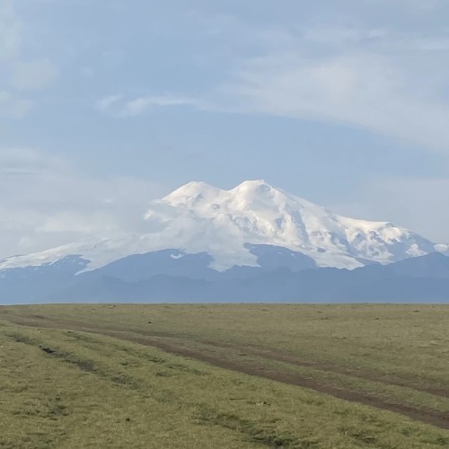 Великий Эльбрус и озеро Гижгит с мини-группой