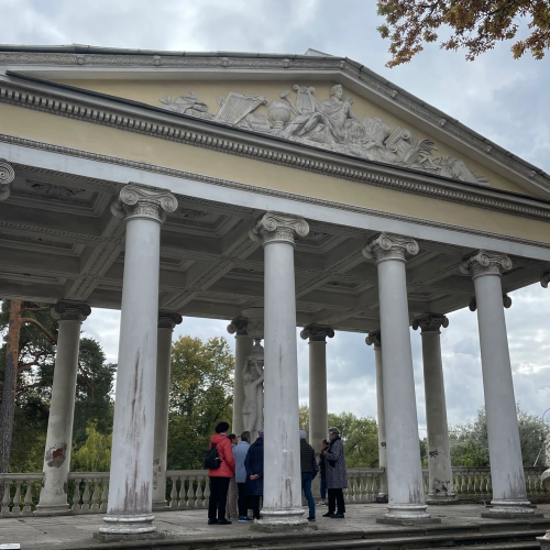 Пушкин, Павловск и Гатчина — знаменитые пригороды Петербурга