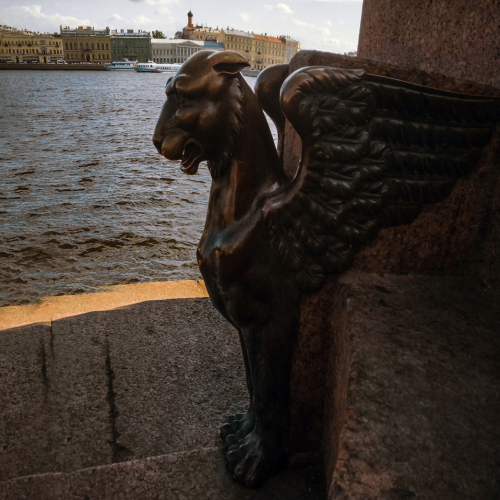 Мобильный квест в Петербурге «Тайны мистического острова» (16+)