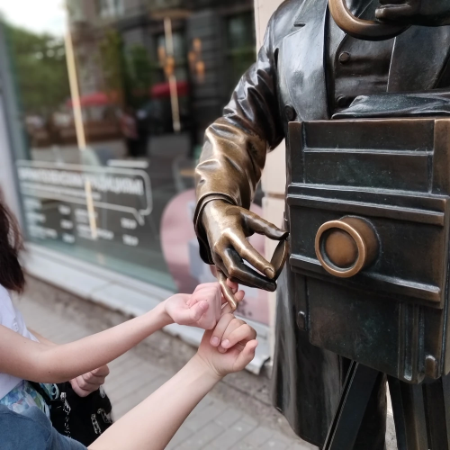 Мобильный квест «Исчезнувшие профессии 19 века, или Тайны старого лавочника»