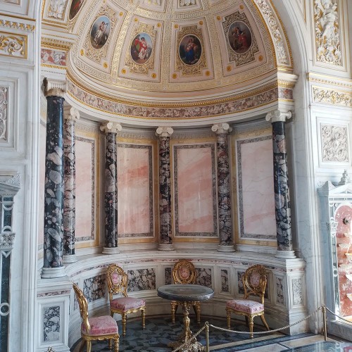 Знакомство с коллекцией Эрмитажа в мини–группе (билеты включены)