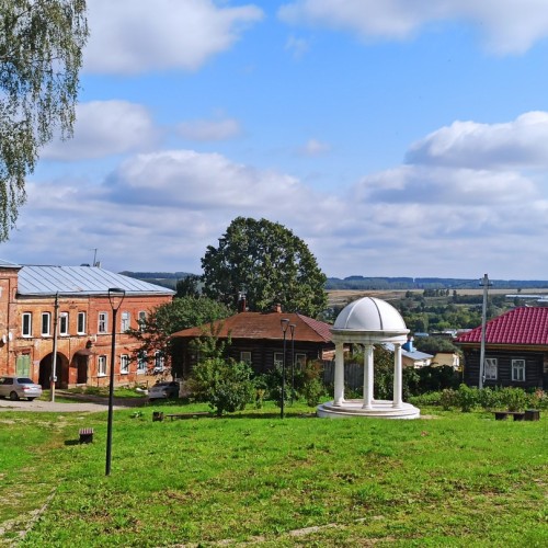 Шарм провинции: экспресс-тур по Кашире, Венёву, Туле, Крапивне и Дубне (старт в Москве)