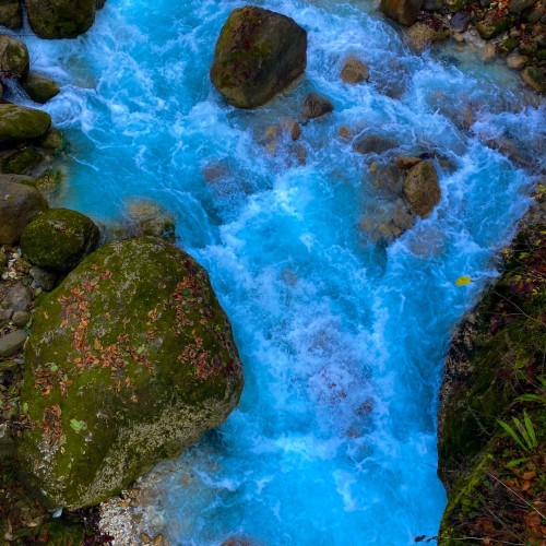 Впечатляющая Чечня в мини-группе: горы, озёра, современные мечети и средневековые башни