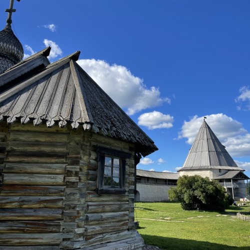 В Старую Ладогу — на комфортабельном авто из Петербурга
