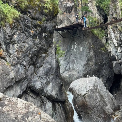 Треккинг в окружении Саян с восхождениями налегке