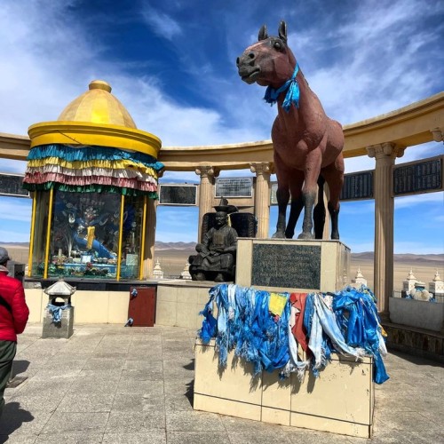 От пустыни до оазисов: большое путешествие по Монголии и Улан-Удэ