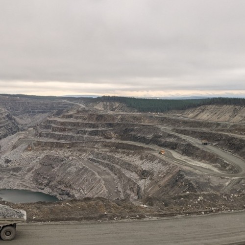 Путешествие в Арктику только для вас: Мурманск, Териберка, северное сияние и локации на ваш выбор