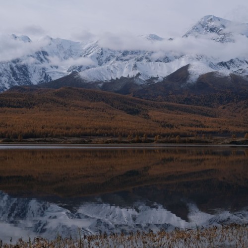 Знакомство с Алтаем своей компанией: снежные вершины, кристальные озёра и заповедные тропы