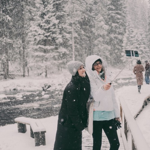 В экопарк «Долина водопадов» и музей «Кирьяж» — из Петербурга