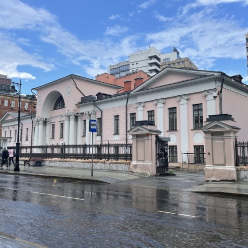 Мясницкая: русский авангард и не только — в мини-группе