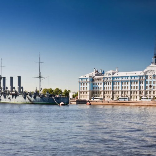 Часовая прогулка на теплоходе от Петропавловской крепости