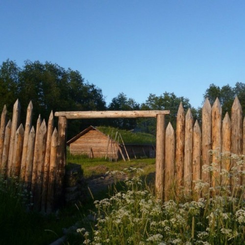 Дорогами викингов: мужской поход по Ладоге на драккаре (всё включено)