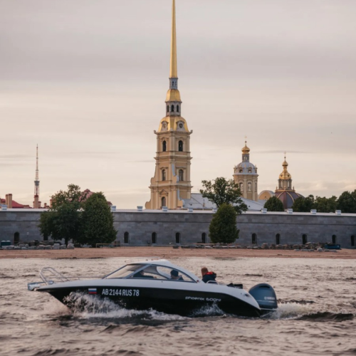 Теплоходная прогулка «Полуденный выстрел с Петропавловской крепости»