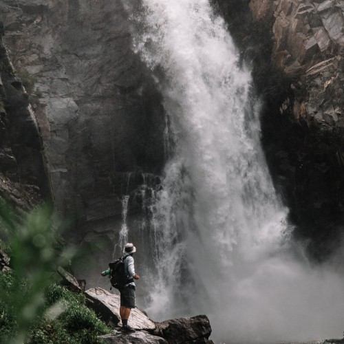 Алтай в красках мая: активное путешествие по знаковым локациям