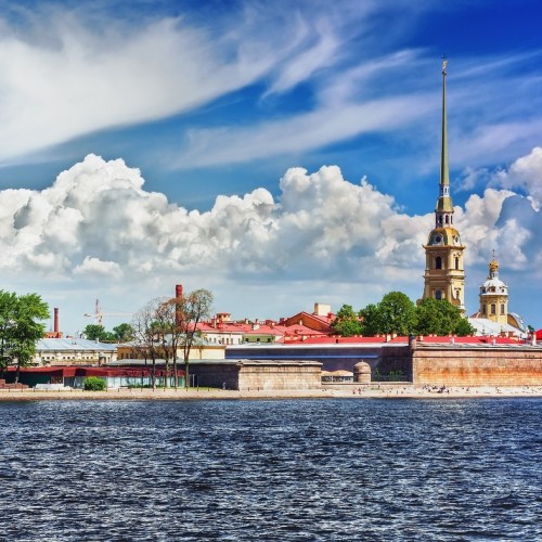 Автобусная экскурсия по Петербургу с посещением Эрмитажа (всё включено)