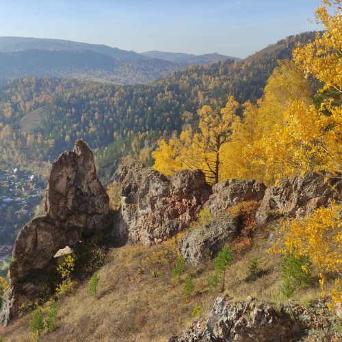 Прогулка в сердце Торгашинского хребта: скалы и смотровые площадки