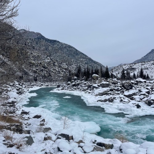 Индивидуальное путешествие по Алтаю: исследуем край на джипе