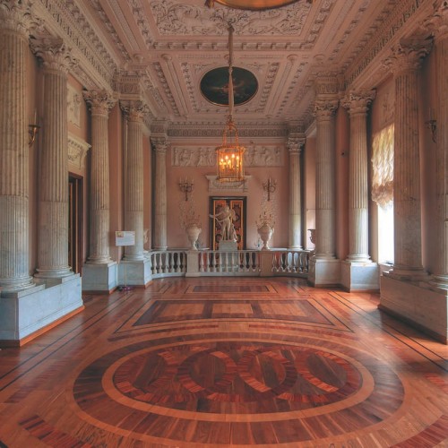 В таинственную Гатчину на автомобиле