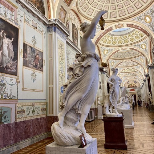 Эрмитаж — в гостях у царской семьи (билеты включены)