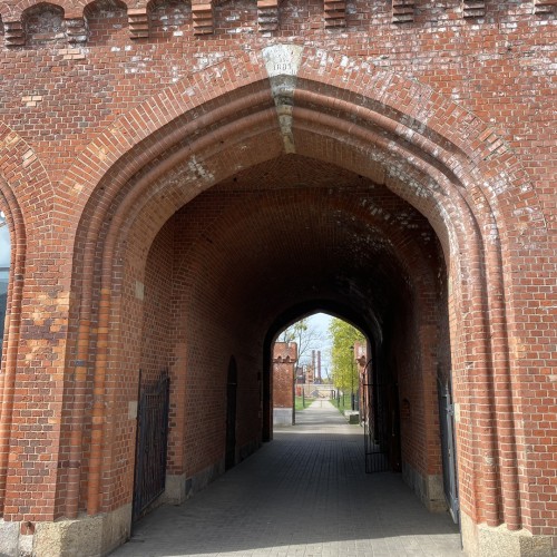 Открывая тайны Калининграда: от рыцарей до секретов разведки, Балтийск, Зеленоградск и Гвардейск