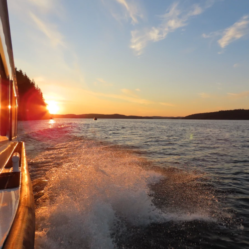 Ладожские шхеры на катере и горный парк «Рускеала» — из Петербурга