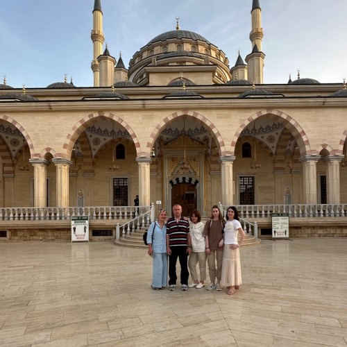 От старинных башен в горах до небоскрёбов: по Чечне с комфортом