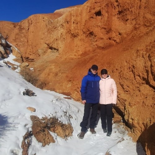 И уносит меня, и уносит меня в звенящий снежный Алтай (мини-группа)