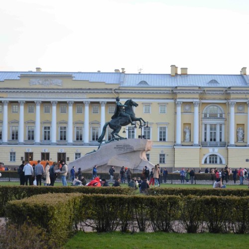 Обзорная экскурсия по Петербургу с посещением крейсера «Аврора» (билеты включены)