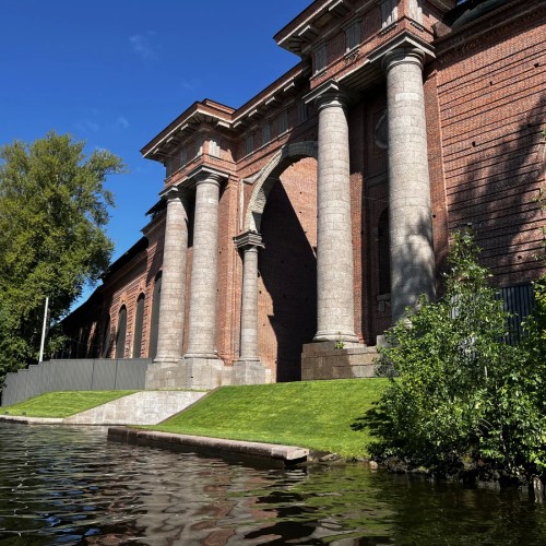 По рекам утреннего Петербурга — в небольшой группе