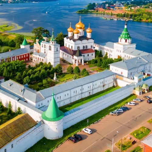 От кремлёвских стен до берегов Волги: тур по 7 городам Золотого кольца