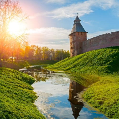 Вдоль железных дорог на встречу с историей: на круизном поезде в Новгородскую и Псковскую области