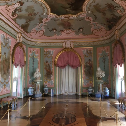 Ораниенбаум  – загородная резиденция светлейшего князя Меншикова