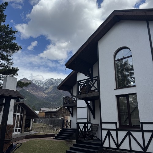 Наследие южного Байкала только для вас: Саяны, живописные водоёмы и культура Бурятии