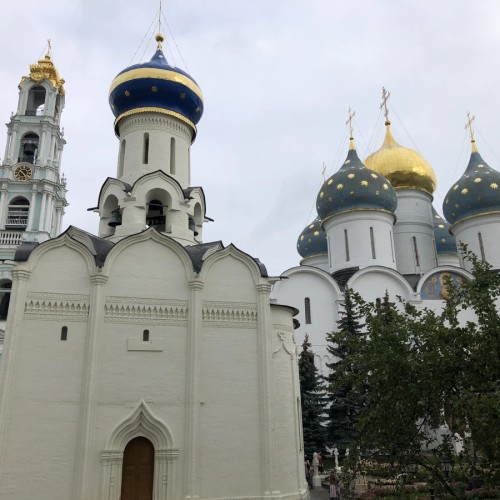 Дар святых источников: из Москвы в Сергиев Посад за очищением и обновлением