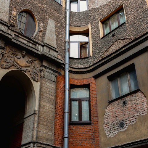 Как устроен Толстовский дом?