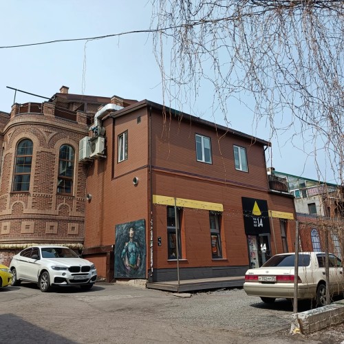 По исторической Миллионке с китаистом