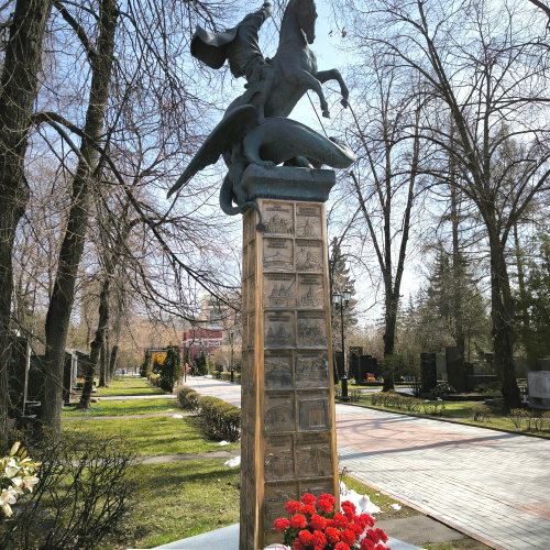 Новодевичье кладбище и его главные скульптуры