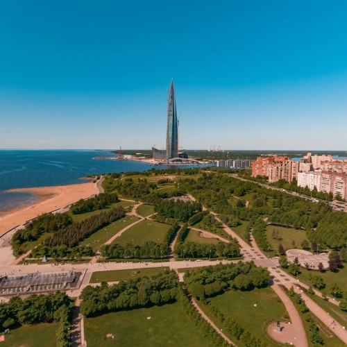 Новый облик Петербурга: от «Лахта-центра» до копии корабля петровского времени