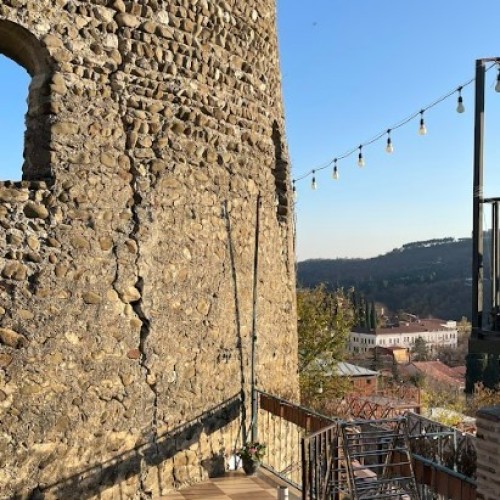 Неделя в окружении гор: башни Ингушетии, тёплая атмосфера Грузии и уют Владикавказа