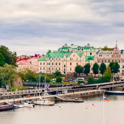 Из Петербурга в Выборг — на авто или мотоцикле